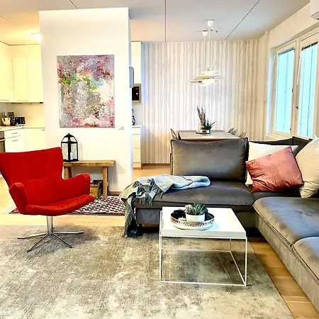 Modern And Cosy 3-bedroom With Private Sauna, In Trendy Kalasatama Helsinki